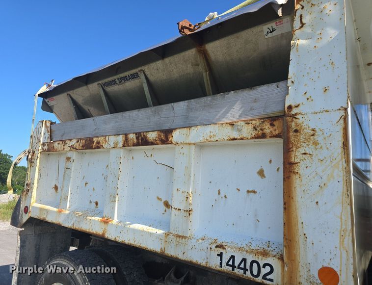 image for item DQ4460 2008 International Workstar 7300 dump truck