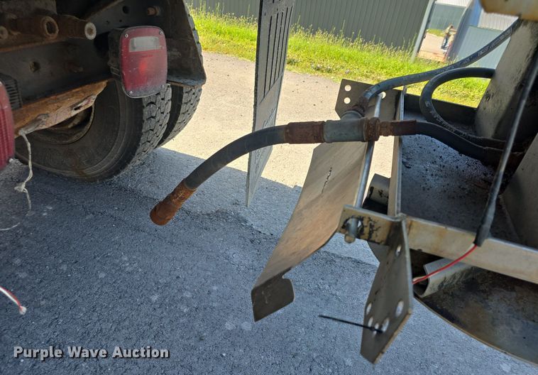 image for item DQ4460 2008 International Workstar 7300 dump truck