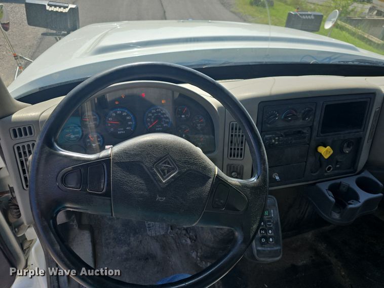 image for item DQ4460 2008 International Workstar 7300 dump truck