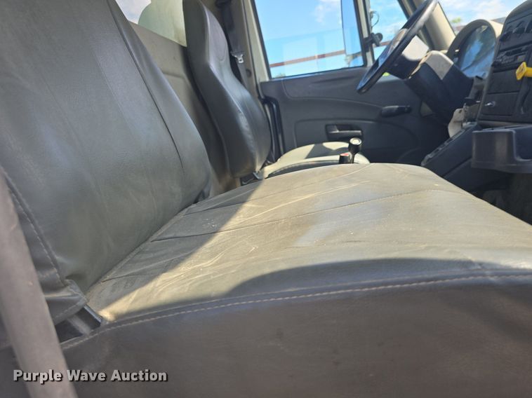 image for item DQ4460 2008 International Workstar 7300 dump truck