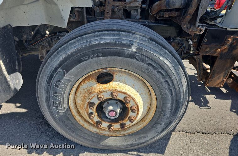 image for item DQ4460 2008 International Workstar 7300 dump truck