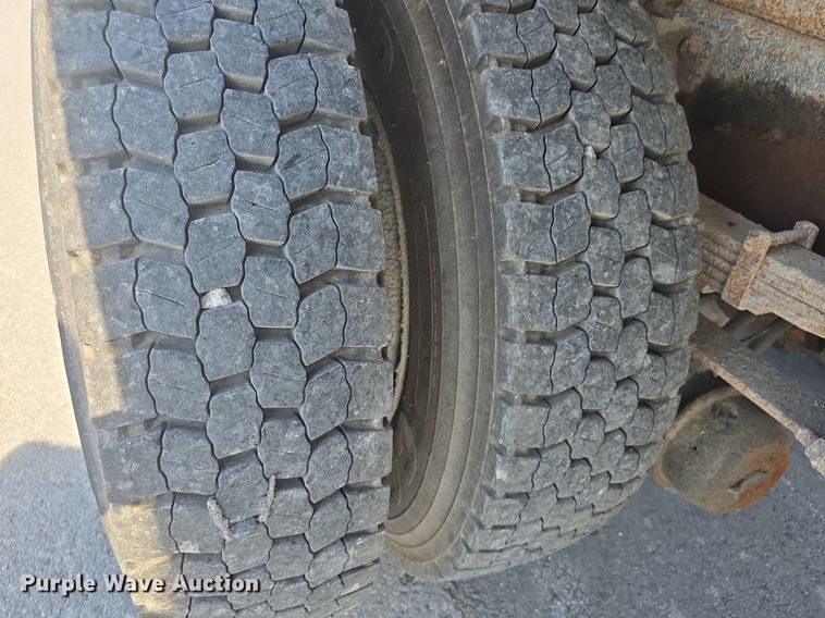 image for item DQ4460 2008 International Workstar 7300 dump truck