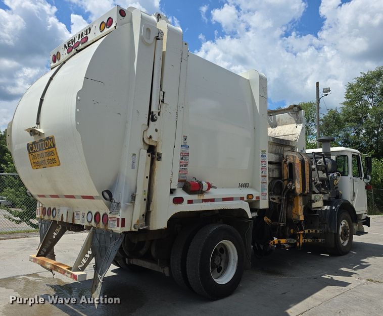 image for item DQ4461 2015 Autocar Xpeditor ACX42 refuse truck