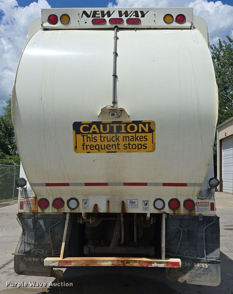 image for item DQ4461 2015 Autocar Xpeditor ACX42 refuse truck