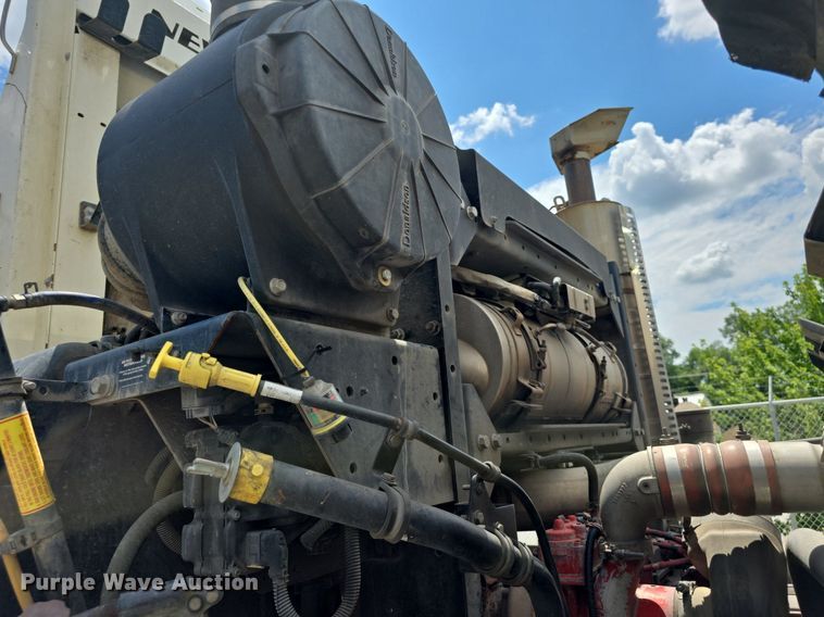 image for item DQ4461 2015 Autocar Xpeditor ACX42 refuse truck