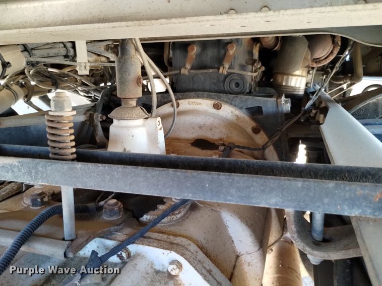 image for item DQ6133 1993 Peterbilt  357 semi truck