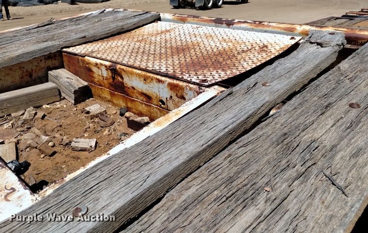 image for item DQ6134 1968 Load King 2521F lowboy equipment trailer