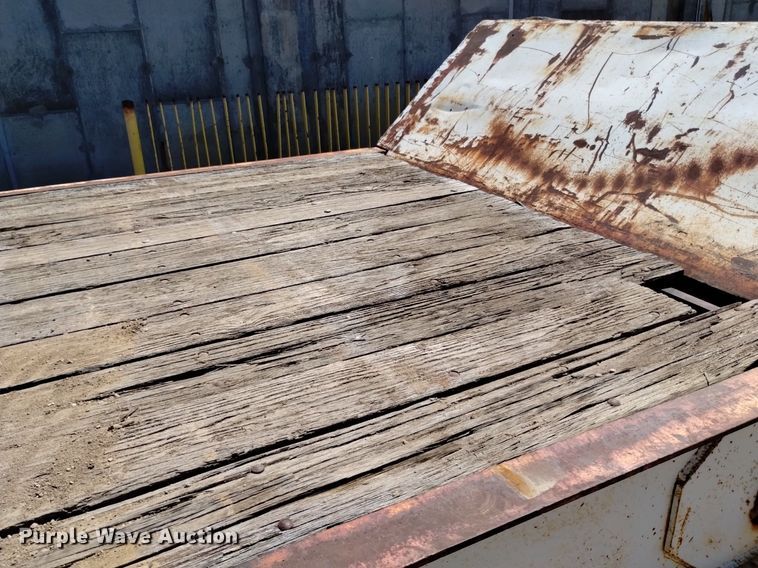 image for item DQ6134 1968 Load King 2521F lowboy equipment trailer