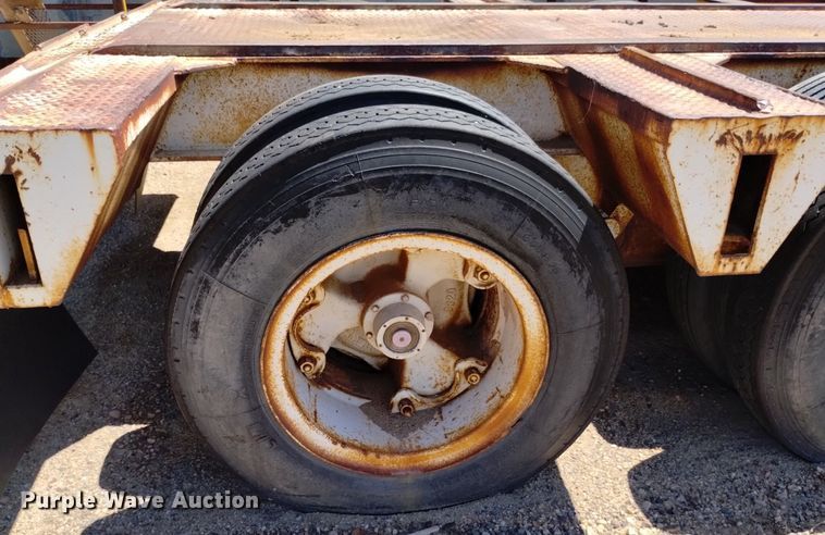 image for item DQ6134 1968 Load King 2521F lowboy equipment trailer
