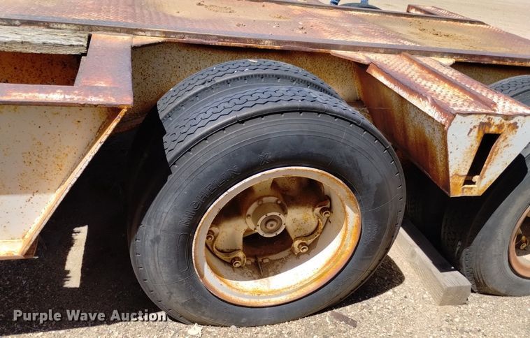 image for item DQ6134 1968 Load King 2521F lowboy equipment trailer