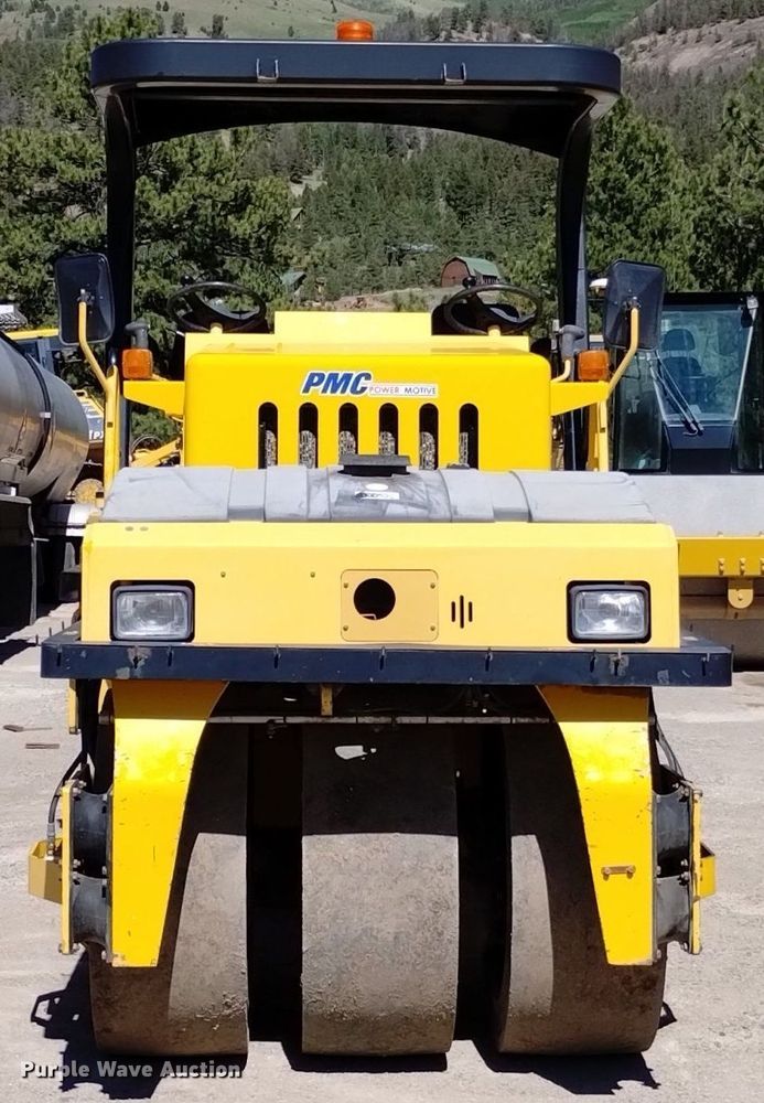 image for item DQ6139 2012 Sakai GW750-2 combination vibratory roller