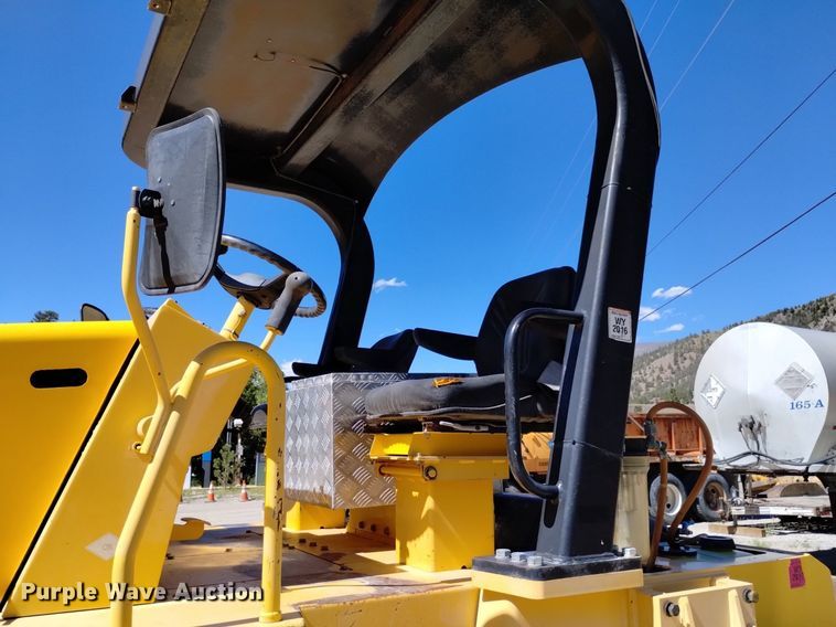 image for item DQ6139 2012 Sakai GW750-2 combination vibratory roller