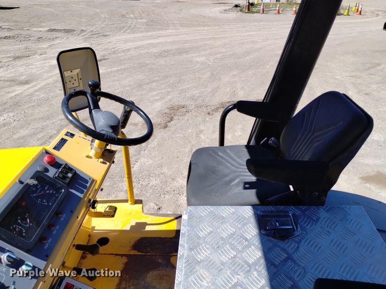 image for item DQ6139 2012 Sakai GW750-2 combination vibratory roller