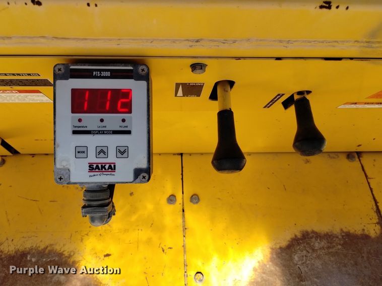 image for item DQ6139 2012 Sakai GW750-2 combination vibratory roller