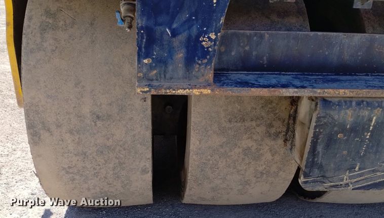 image for item DQ6139 2012 Sakai GW750-2 combination vibratory roller