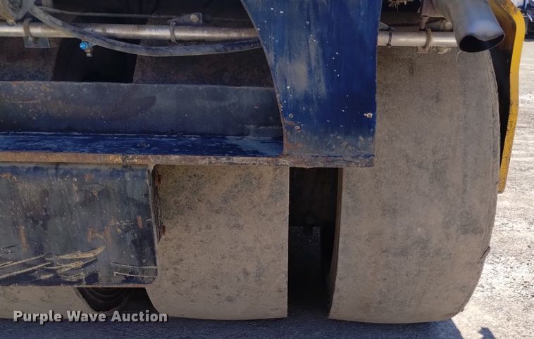 image for item DQ6139 2012 Sakai GW750-2 combination vibratory roller