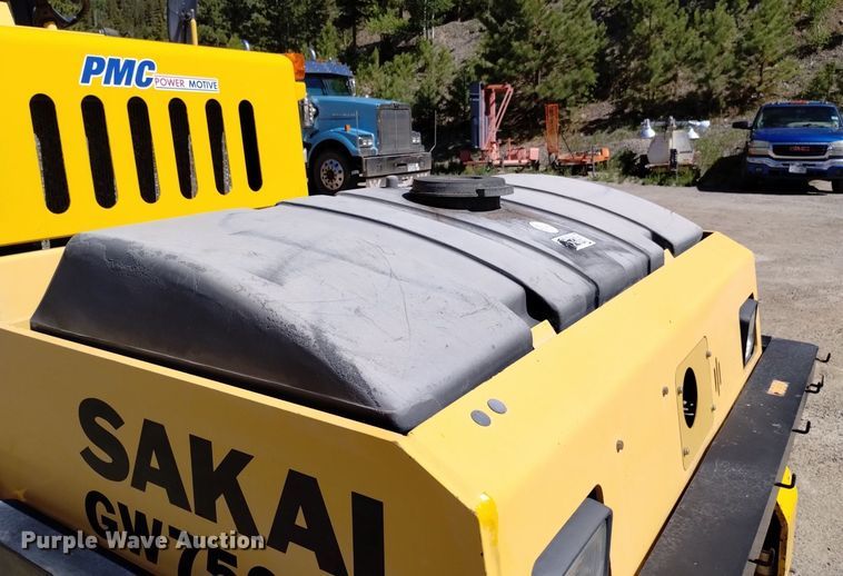 image for item DQ6139 2012 Sakai GW750-2 combination vibratory roller