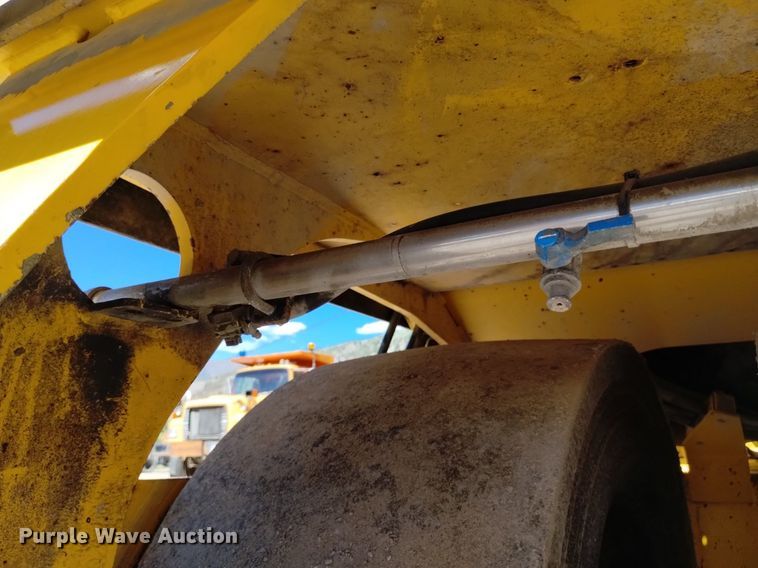 image for item DQ6139 2012 Sakai GW750-2 combination vibratory roller