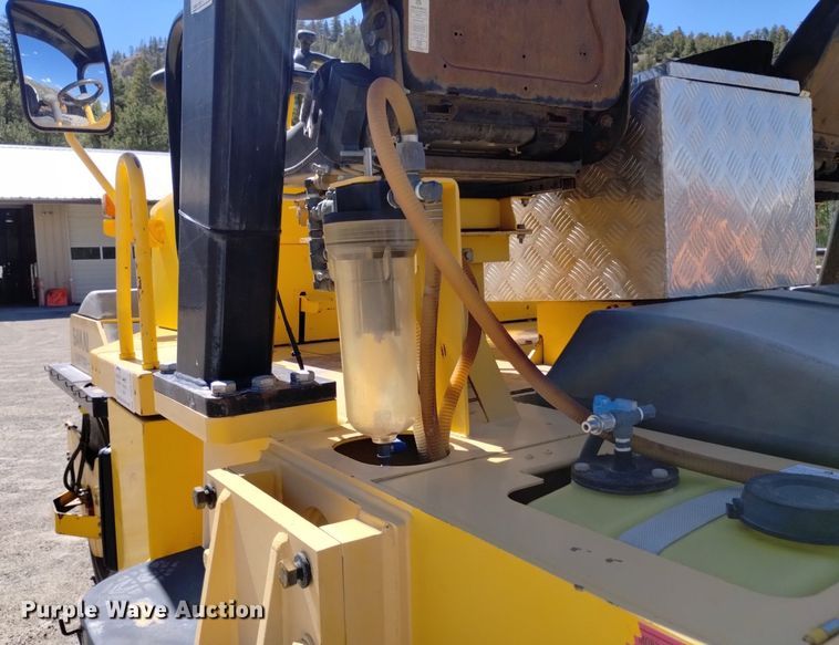 image for item DQ6139 2012 Sakai GW750-2 combination vibratory roller