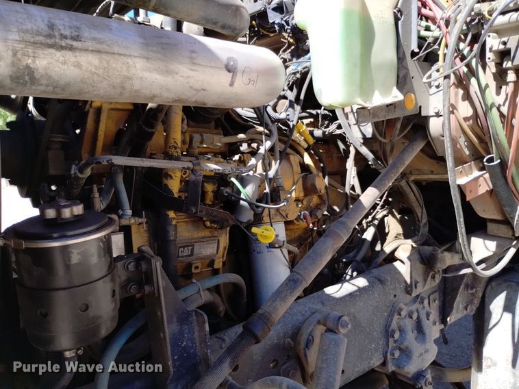 image for item DQ6140 1995 Ford LT9000 dump truck