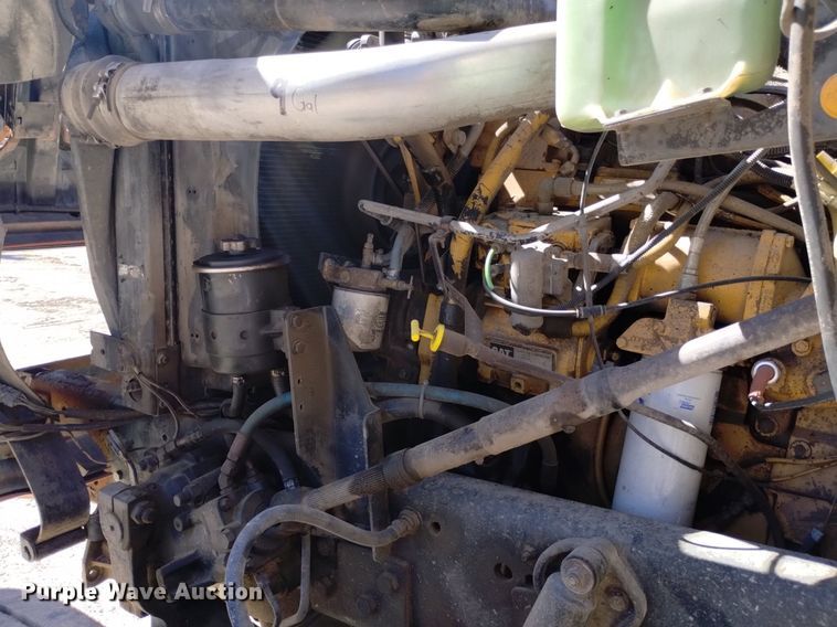 image for item DQ6140 1995 Ford LT9000 dump truck