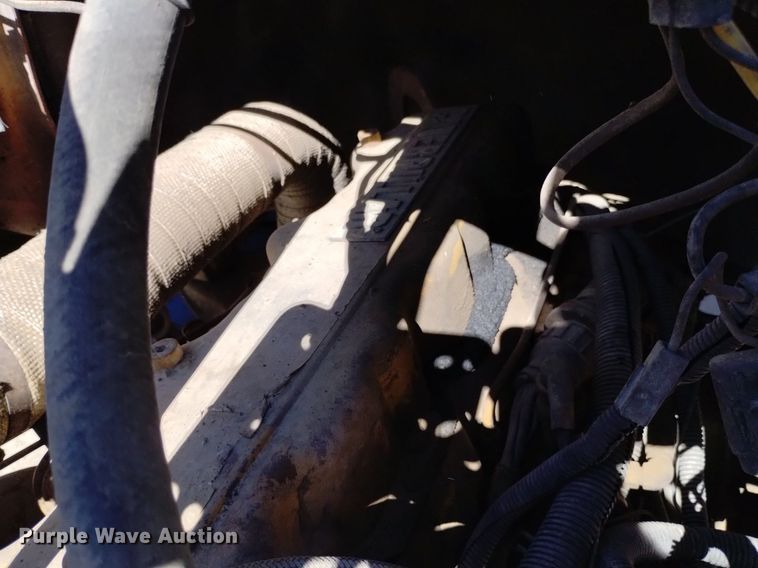 image for item DQ6140 1995 Ford LT9000 dump truck