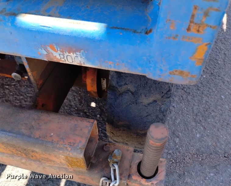 image for item DQ6150 1985 HunterLift 2152 scissor lift