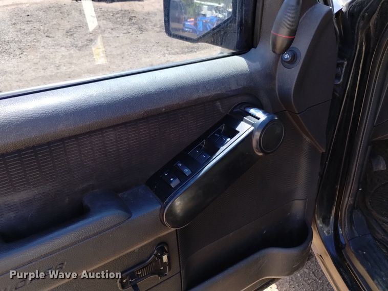 image for item DQ6152 2010 Ford  Explorer SUV