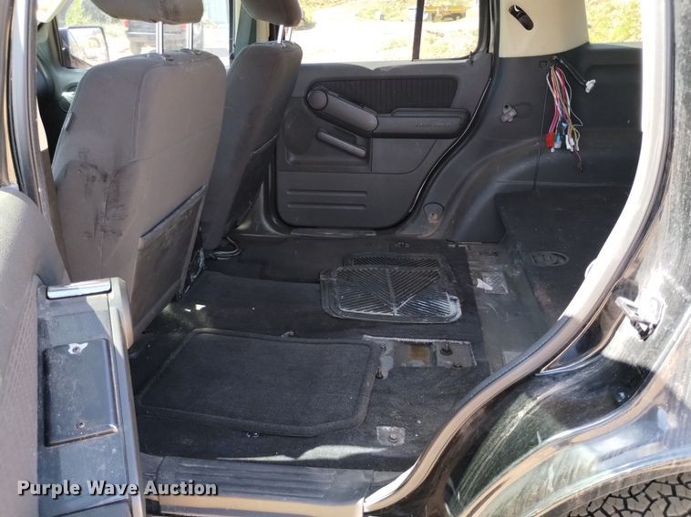 image for item DQ6152 2010 Ford  Explorer SUV