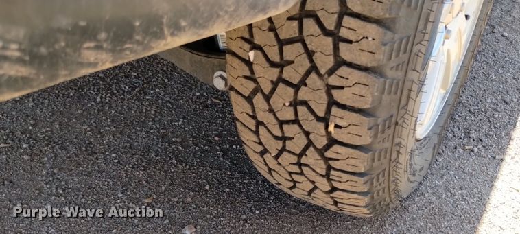 image for item DQ6152 2010 Ford  Explorer SUV