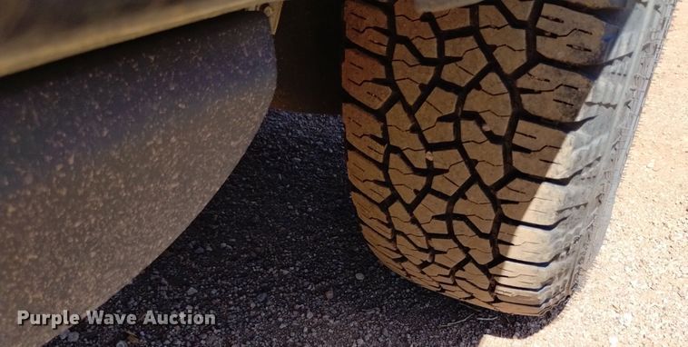 image for item DQ6152 2010 Ford  Explorer SUV