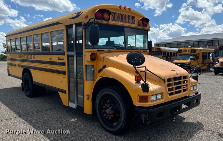 image for item DQ6832 2005 Bluebird Vision school bus