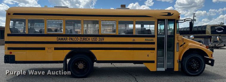 image for item DQ6832 2005 Bluebird Vision school bus