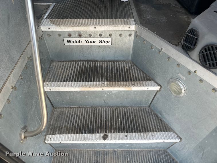 image for item DQ6832 2005 Bluebird Vision school bus