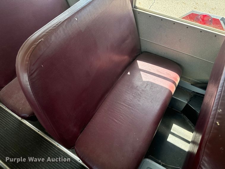 image for item DQ6832 2005 Bluebird Vision school bus