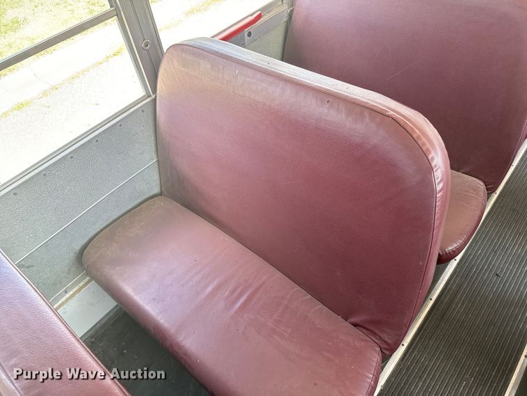 image for item DQ6832 2005 Bluebird Vision school bus