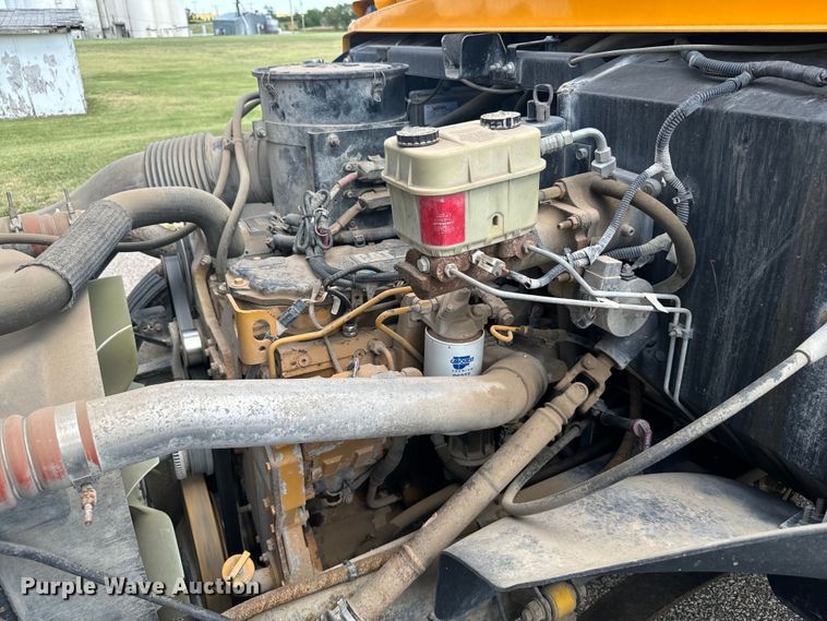 image for item DQ6832 2005 Bluebird Vision school bus