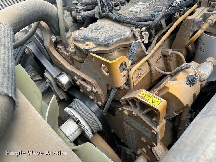 image for item DQ6832 2005 Bluebird Vision school bus