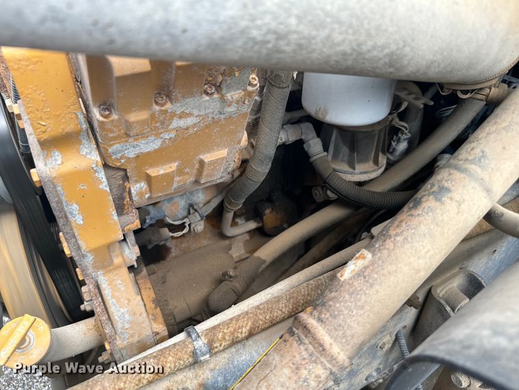 image for item DQ6832 2005 Bluebird Vision school bus