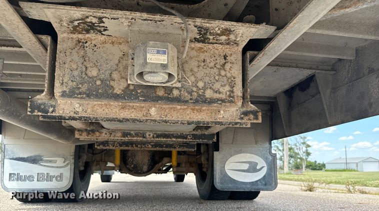 image for item DQ6832 2005 Bluebird Vision school bus