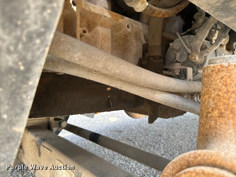 image for item DQ6832 2005 Bluebird Vision school bus