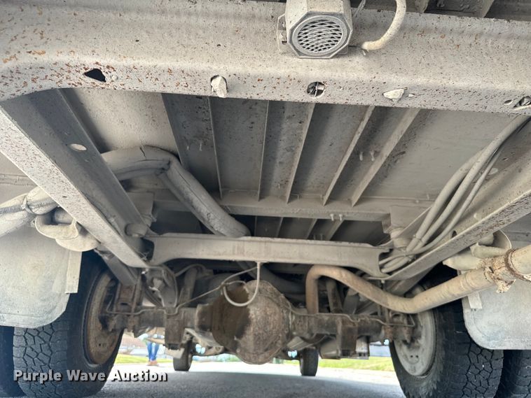 image for item DQ6834 2001 Chevrolet  Express school bus