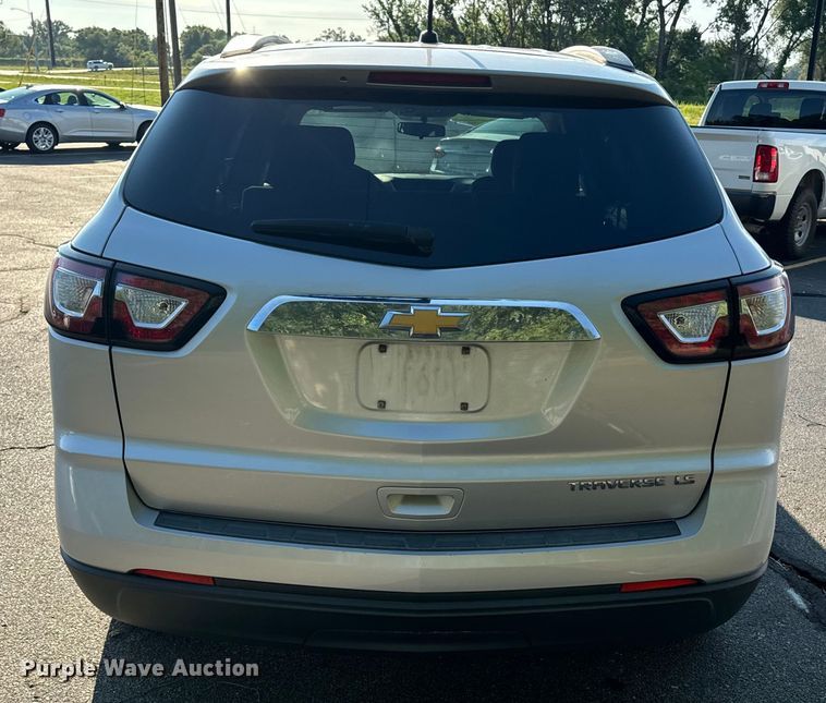 image for item DQ6860 2014 Chevrolet Traverse LS SUV