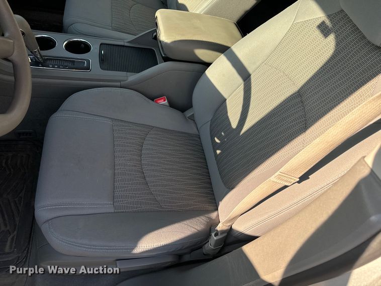 image for item DQ6860 2014 Chevrolet Traverse LS SUV