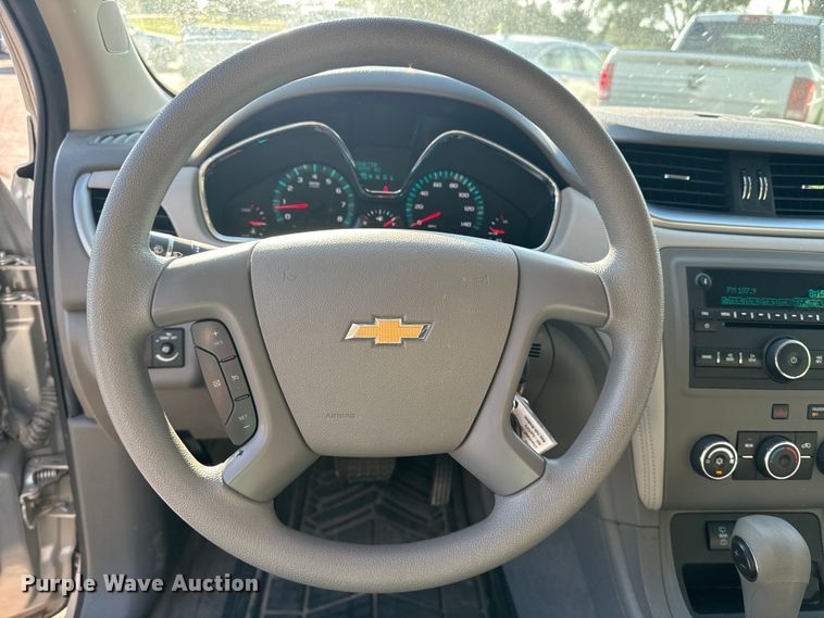 image for item DQ6860 2014 Chevrolet Traverse LS SUV