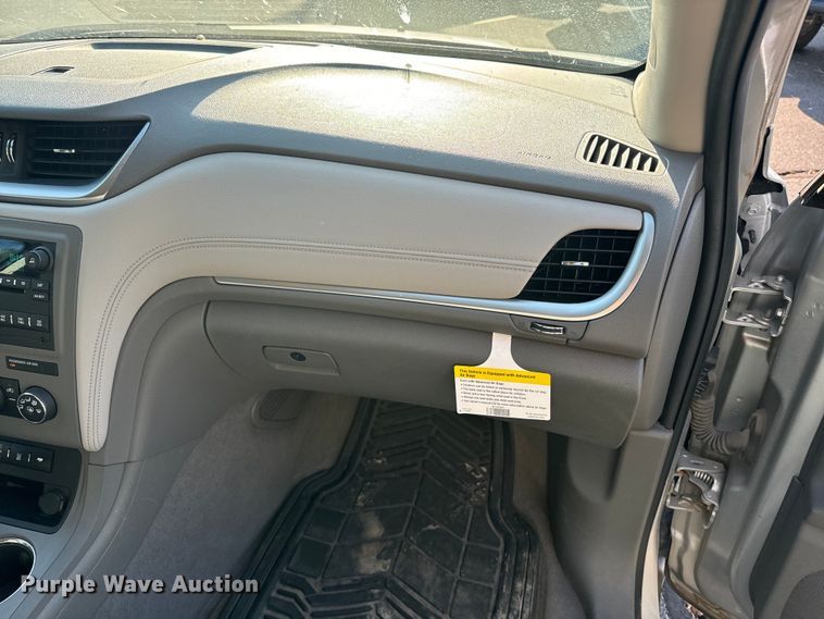 image for item DQ6860 2014 Chevrolet Traverse LS SUV
