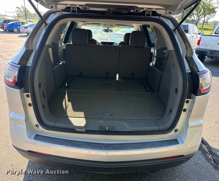 image for item DQ6860 2014 Chevrolet Traverse LS SUV