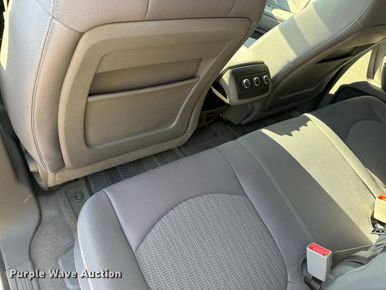 image for item DQ6860 2014 Chevrolet Traverse LS SUV