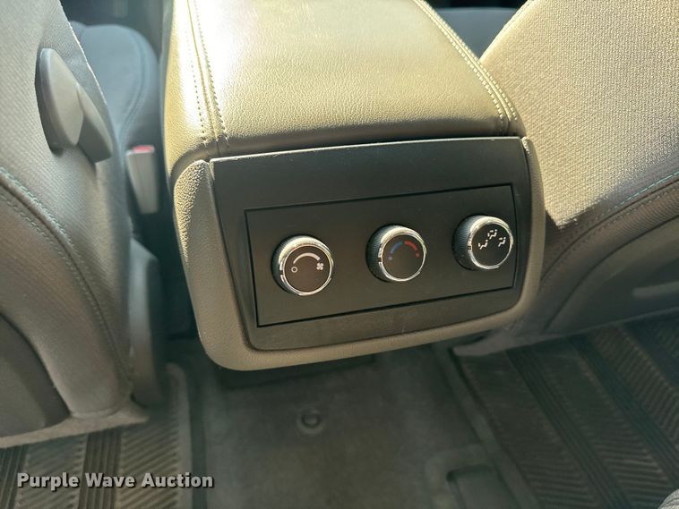 image for item DQ6860 2014 Chevrolet Traverse LS SUV