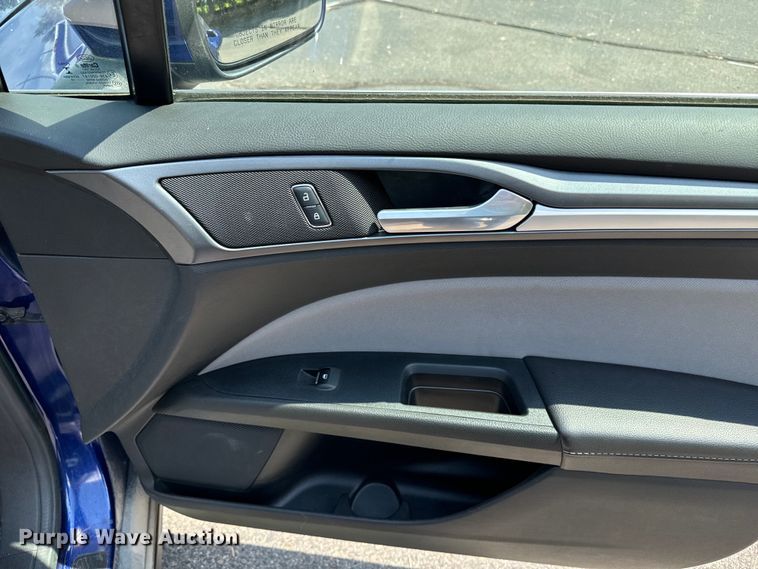 image for item DQ6874 2016 Ford Fusion  